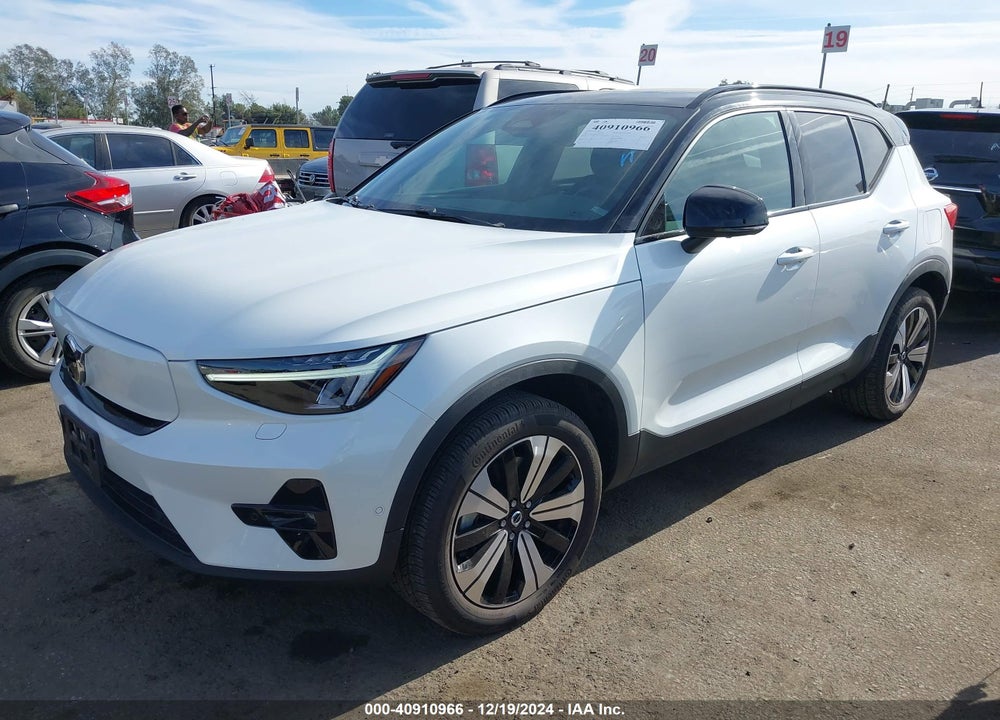 2023 VOLVO XC40 RECHARGE PURE ELECTRIC TWIN PLUS VIN: YV4ED3UW1P2078003