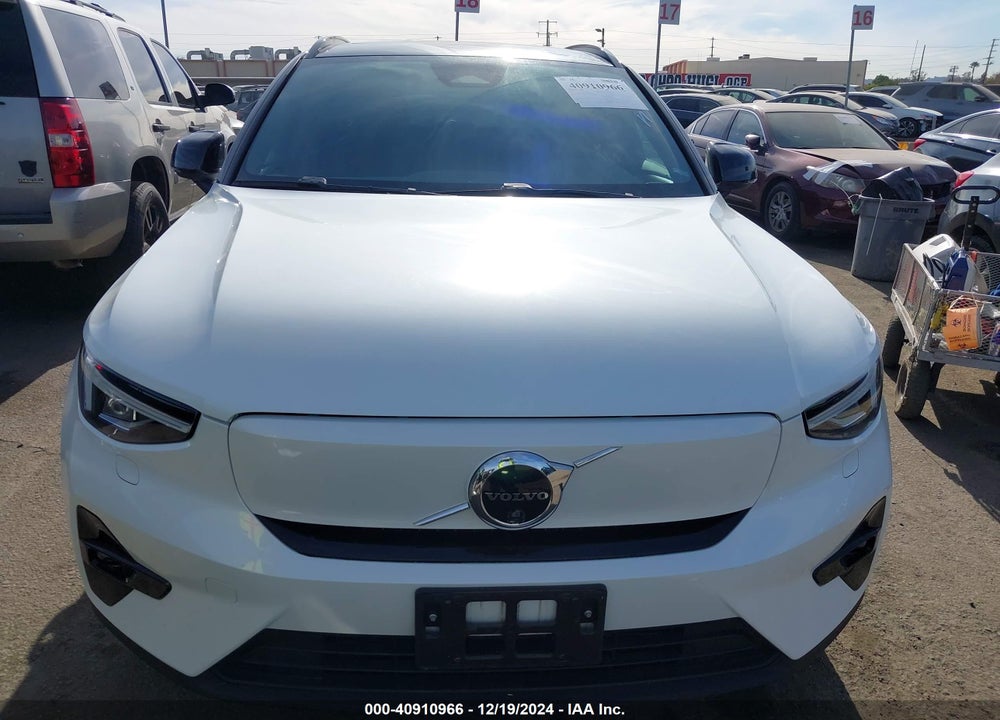 2023 VOLVO XC40 RECHARGE PURE ELECTRIC TWIN PLUS VIN: YV4ED3UW1P2078003