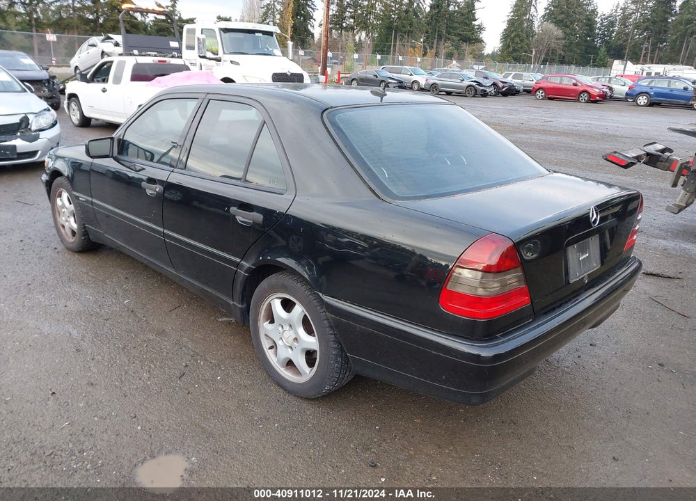 2000 MERCEDES-BENZ C 230 KOMPRESSOR VIN: WDBHA24G2YA846072