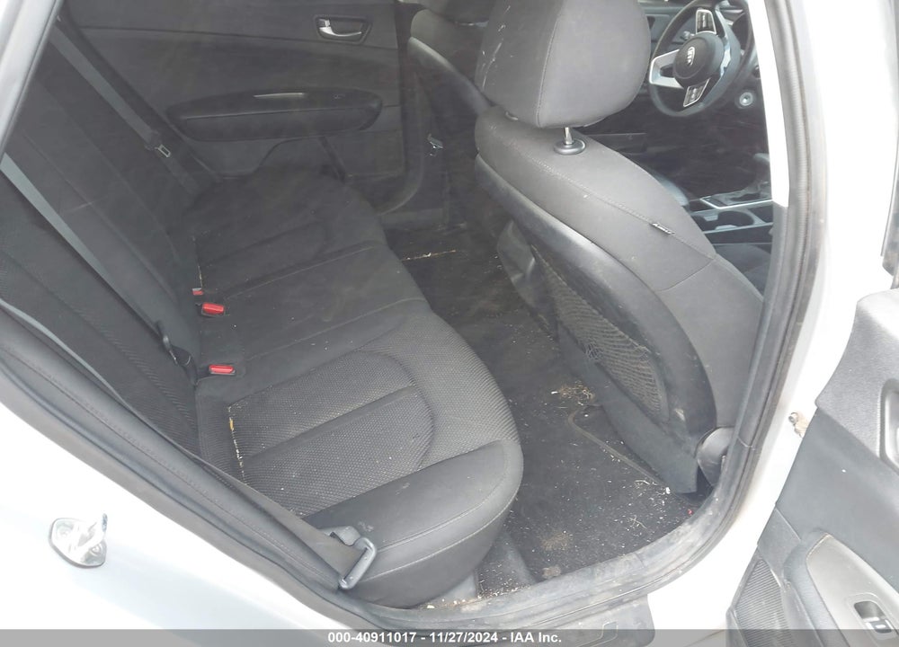 2019 KIA OPTIMA LX VIN: 5XXGT4L30KG376038