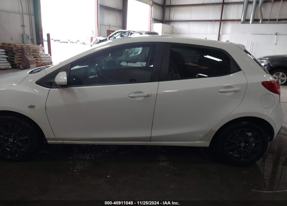 2011 MAZDA 2 SPORT VIN: JM1DE1HY2B0110523