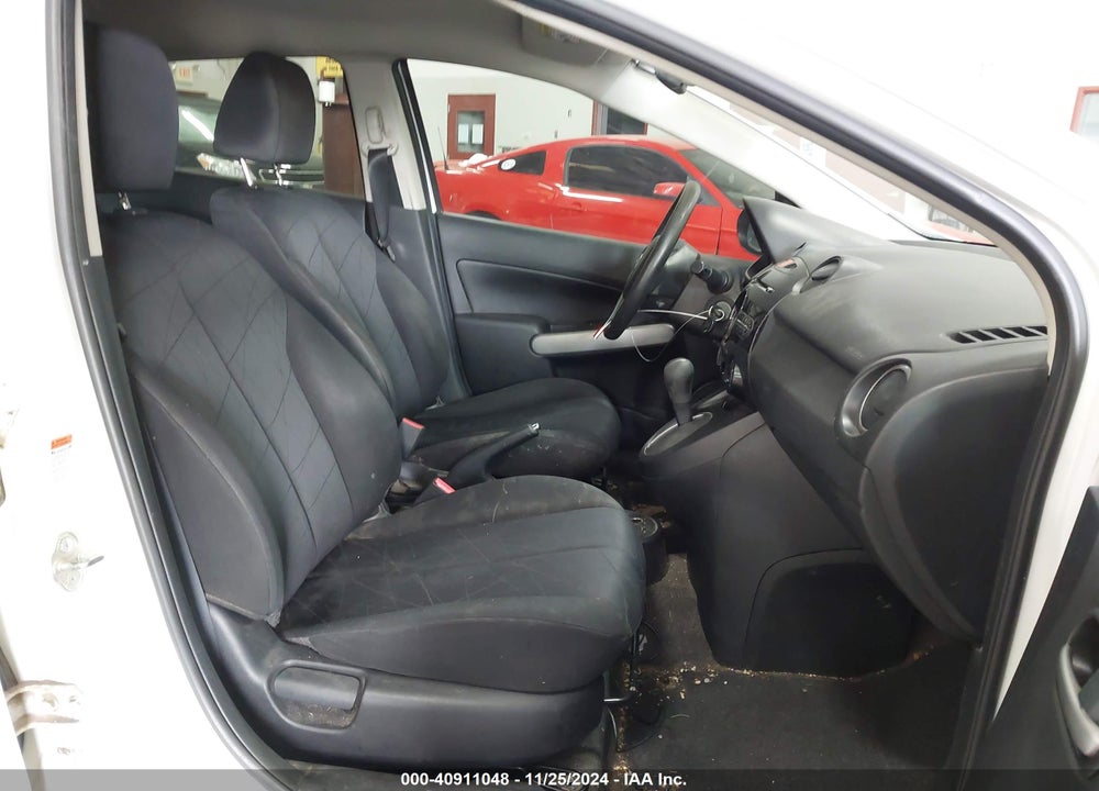 2011 MAZDA 2 SPORT VIN: JM1DE1HY2B0110523