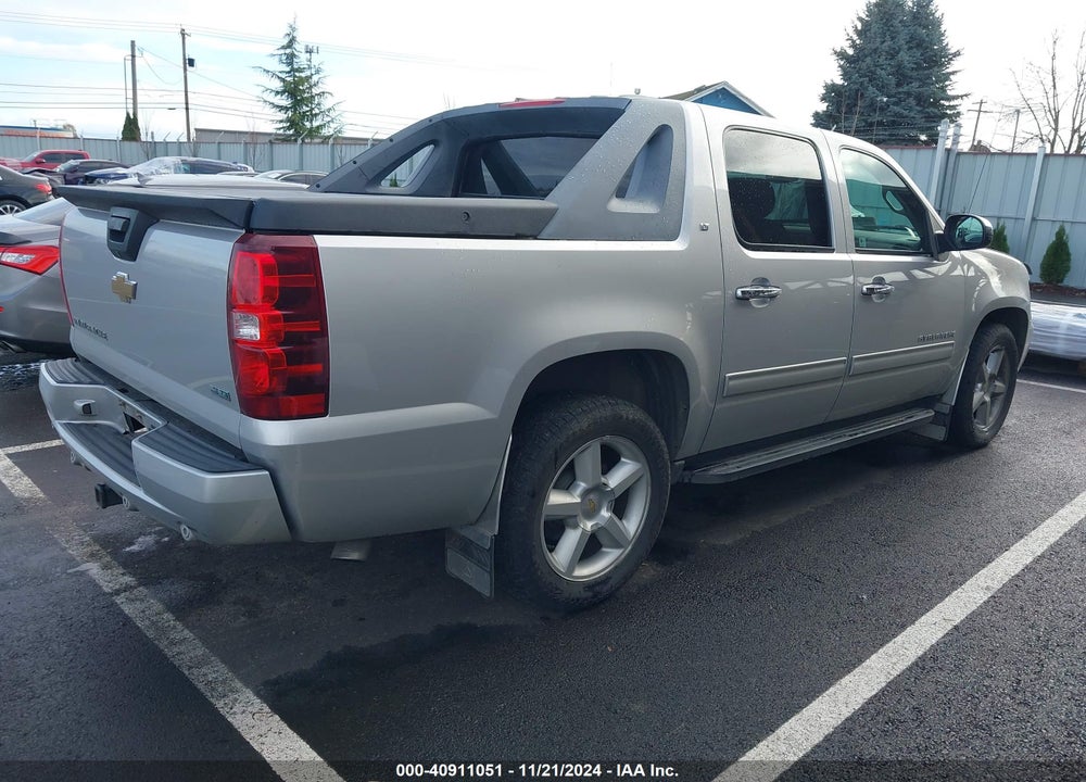 2010 CHEVROLET AVALANCHE 1500 VIN: 3GNVKFE03AG215579