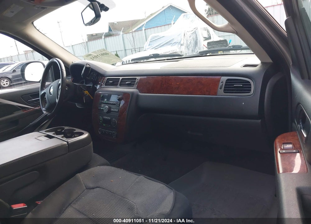 2010 CHEVROLET AVALANCHE 1500 VIN: 3GNVKFE03AG215579