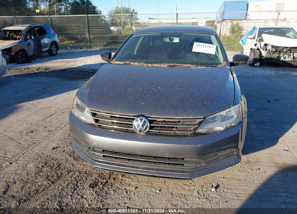 2015 VOLKSWAGEN JETTA 1.8T SE VIN: 3VWD17AJXFM260858