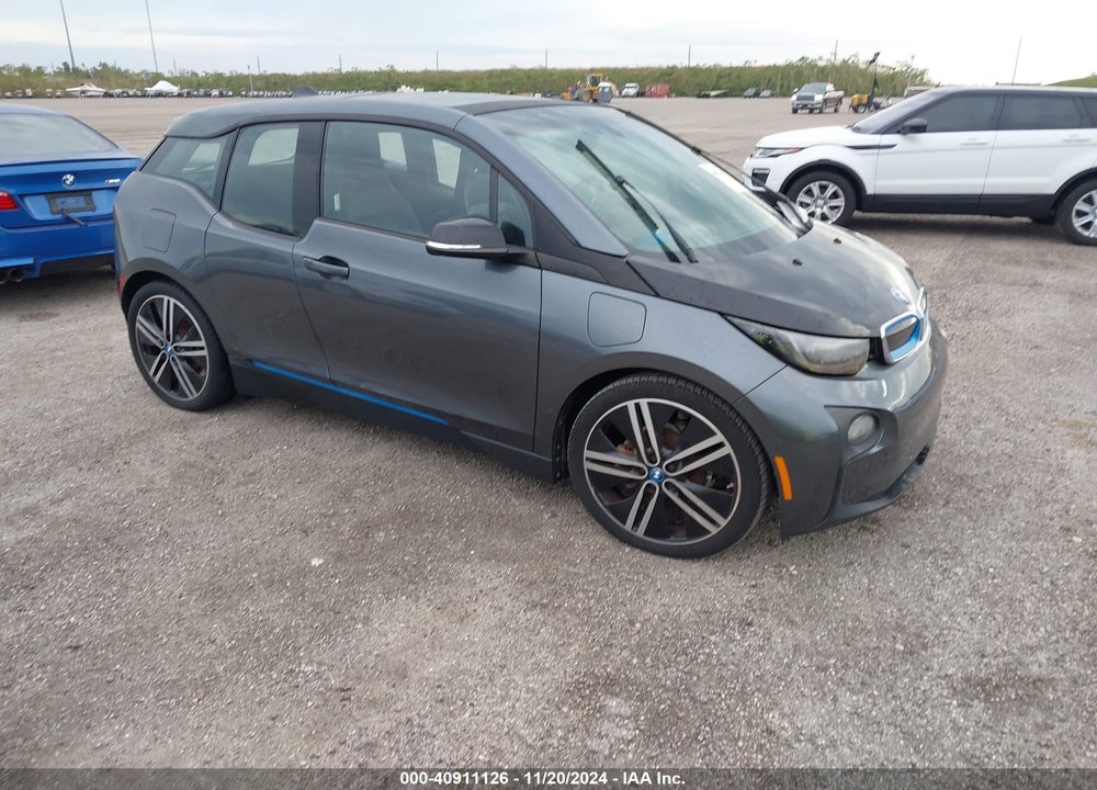 2017 BMW I3 94 AH W/RANGE EXTENDER VIN: WBY1Z8C50HV551641