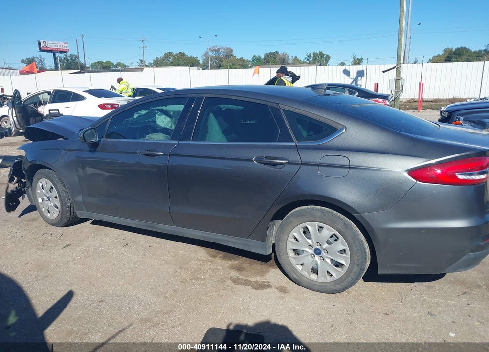 2020 FORD FUSION S VIN: 3FA6P0G74LR113713