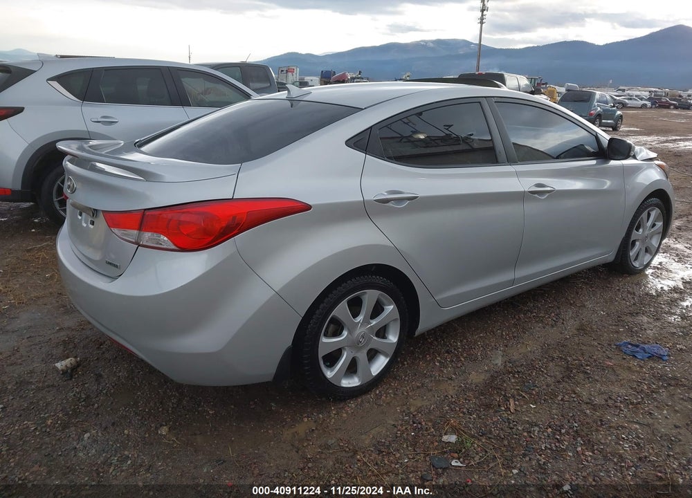 2013 HYUNDAI ELANTRA LIMITED VIN: KMHDH4AE6DU823540