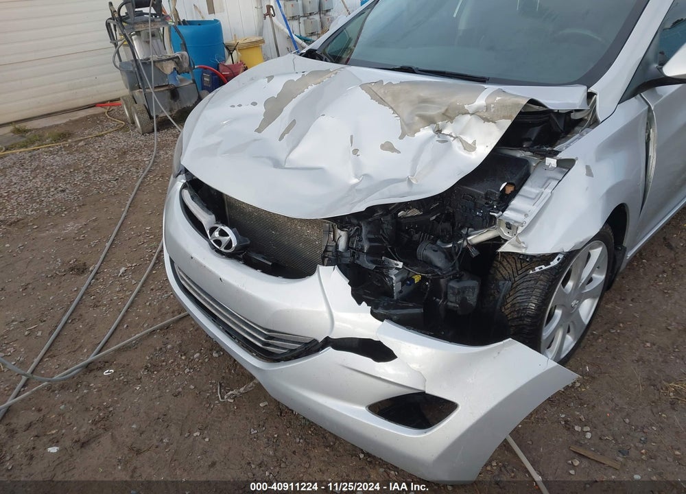 2013 HYUNDAI ELANTRA LIMITED VIN: KMHDH4AE6DU823540