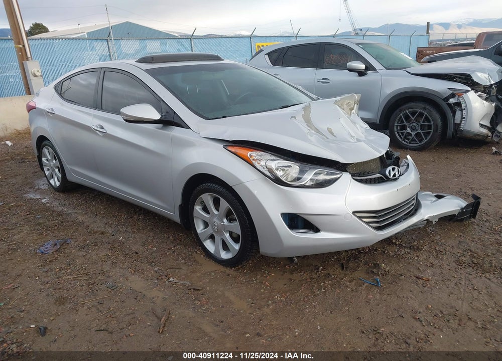 2013 HYUNDAI ELANTRA LIMITED VIN: KMHDH4AE6DU823540