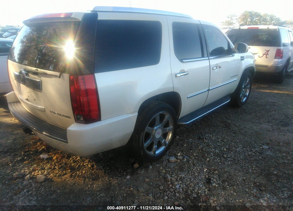 2008 CADILLAC ESCALADE STANDARD VIN: 1GYEC63858R129127