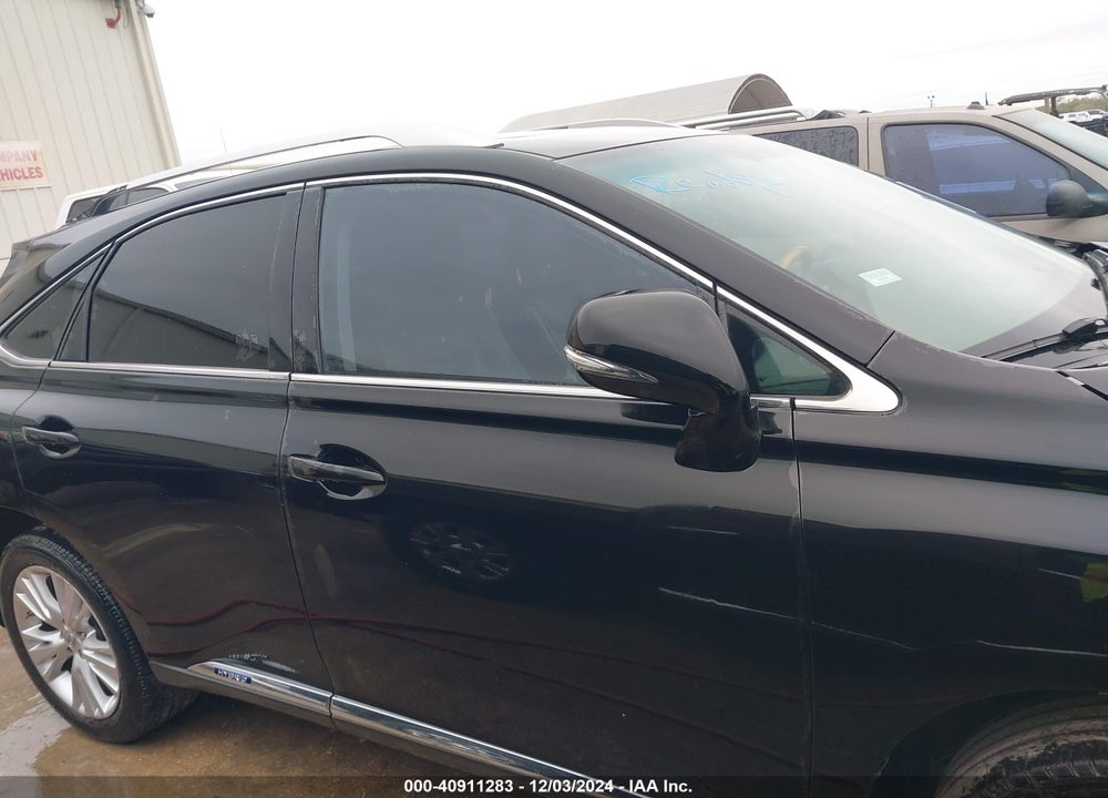 2011 LEXUS RX 450H VIN: JTJBC1BA6B2034752