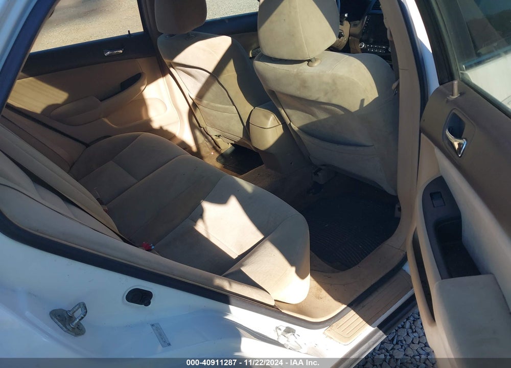 2005 HONDA ACCORD 2.4 LX VIN: 1HGCM56445A191661