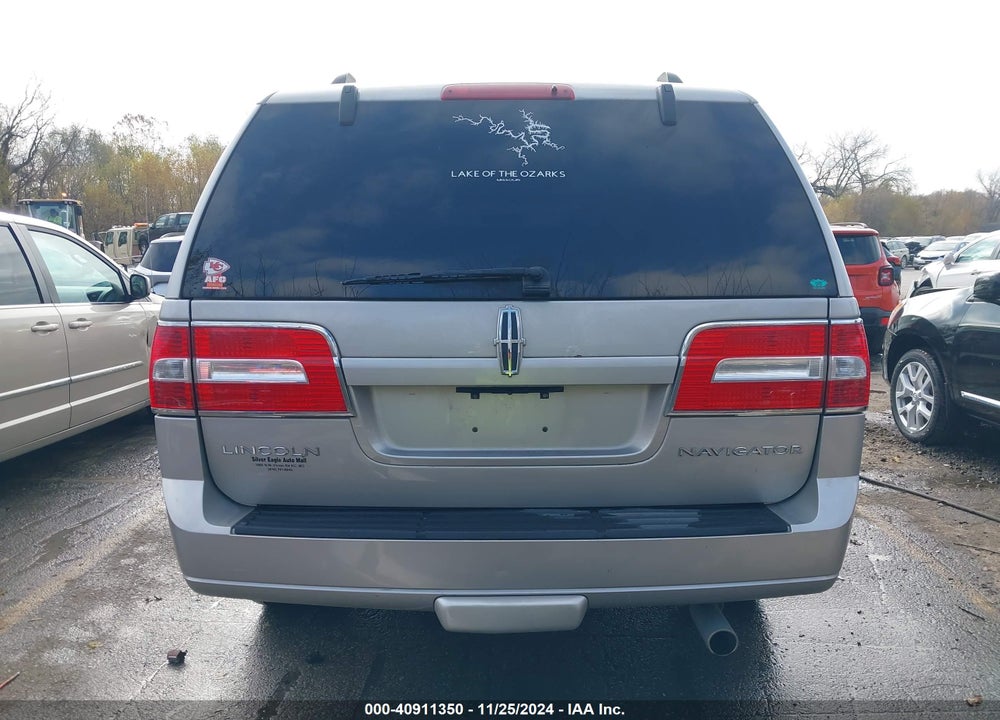 2007 LINCOLN NAVIGATOR ULTIMATE VIN: 5LMFU28517LJ17324