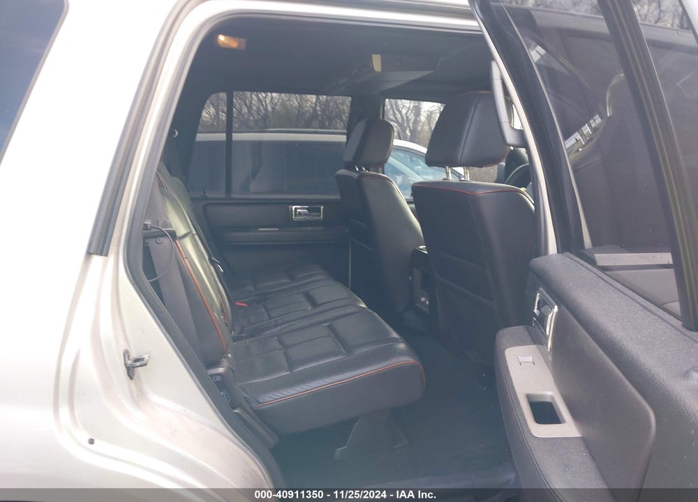 2007 LINCOLN NAVIGATOR ULTIMATE VIN: 5LMFU28517LJ17324
