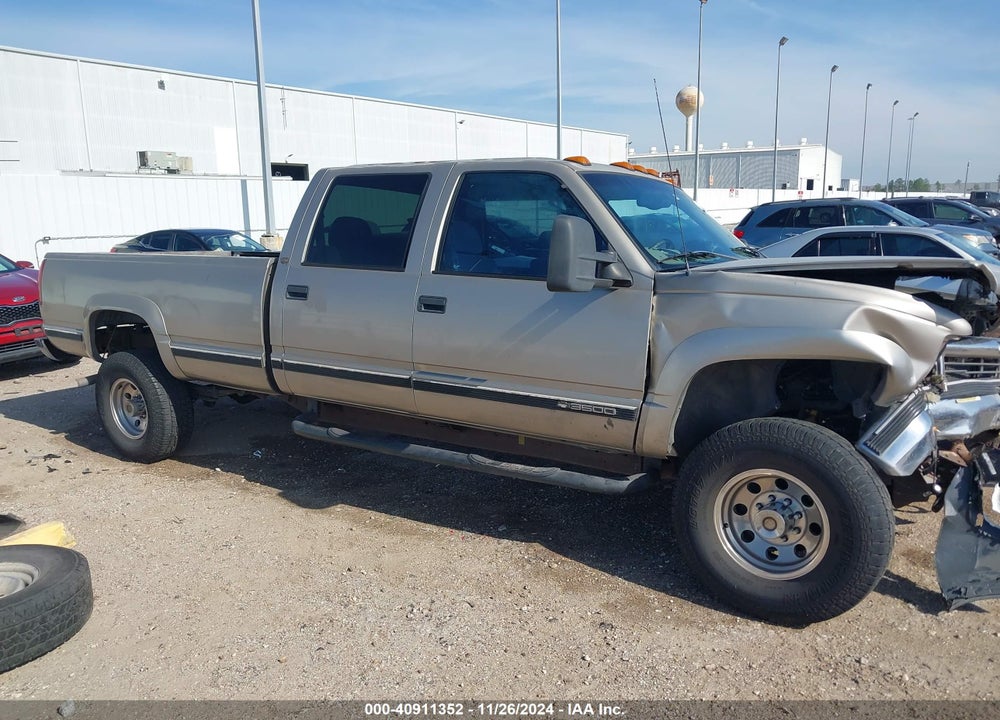 1998 CHEVROLET K3500 VIN: 1GCHK33R7WF035939