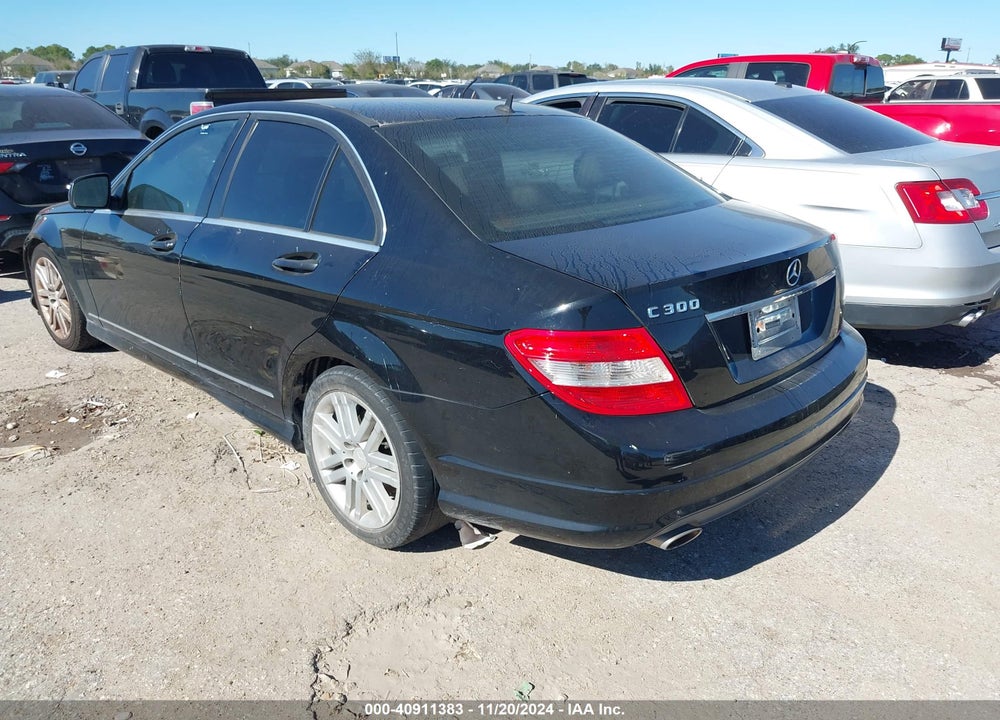 2008 MERCEDES-BENZ C 300 VIN: WDDGF54XX8R038558