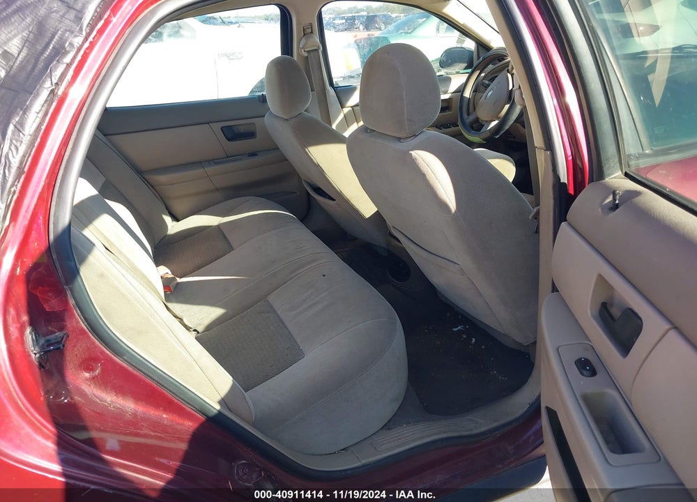 2006 FORD TAURUS SE VIN: 1FAFP53U96A110572