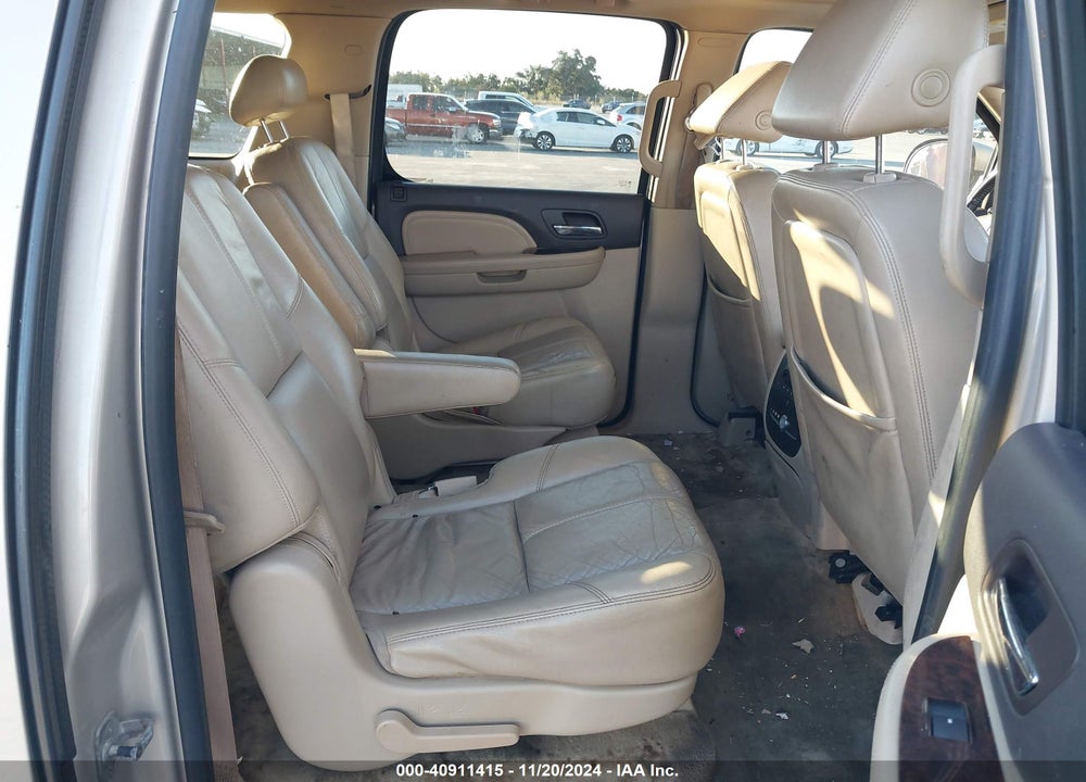 2008 GMC YUKON XL 1500 DENALI VIN: 1GKFC66878J195400
