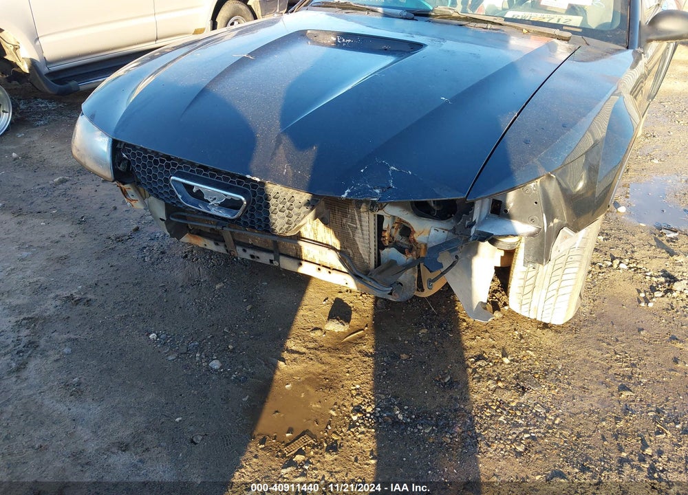 2000 FORD MUSTANG VIN: 1FAFP4040YF121089