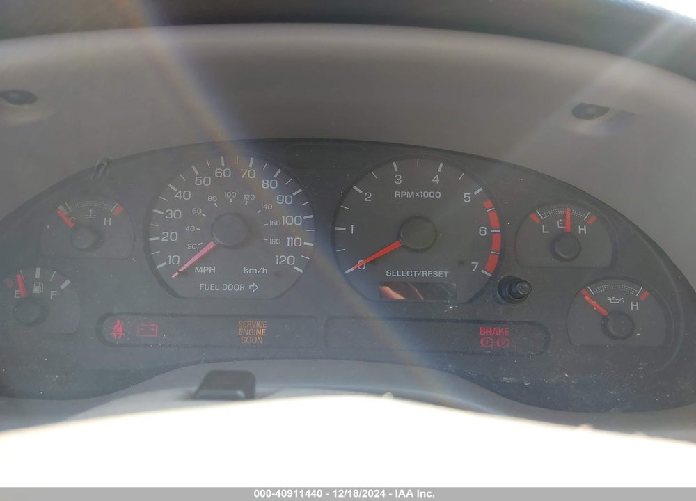 2000 FORD MUSTANG VIN: 1FAFP4040YF121089