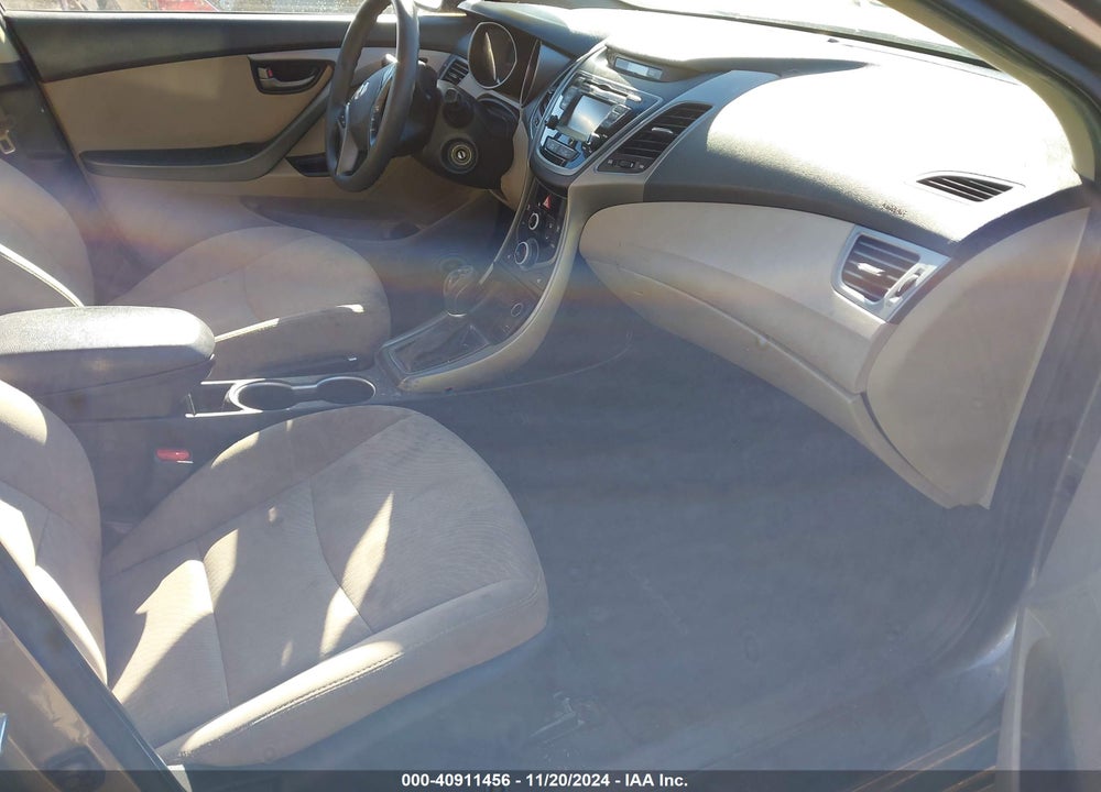 2014 HYUNDAI ELANTRA SE VIN: 5NPDH4AE6EH468482