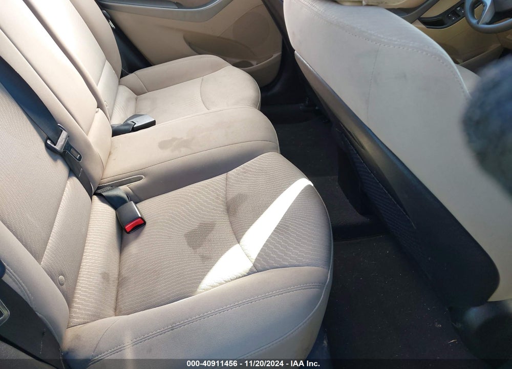 2014 HYUNDAI ELANTRA SE VIN: 5NPDH4AE6EH468482