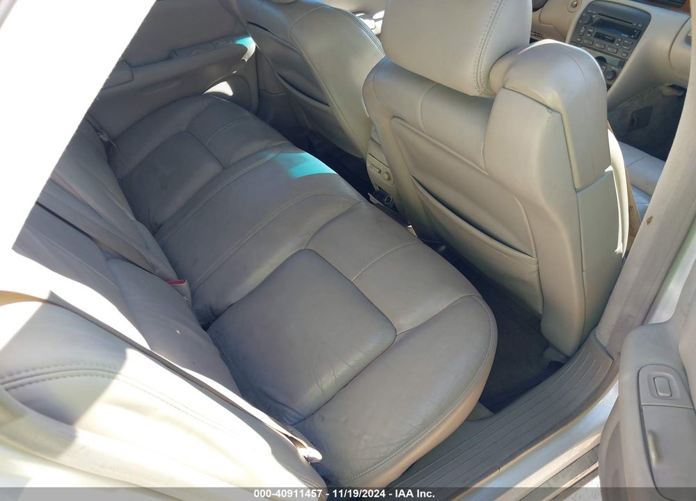 2002 CADILLAC SEVILLE SLS VIN: 1G6KS54Y52U231880
