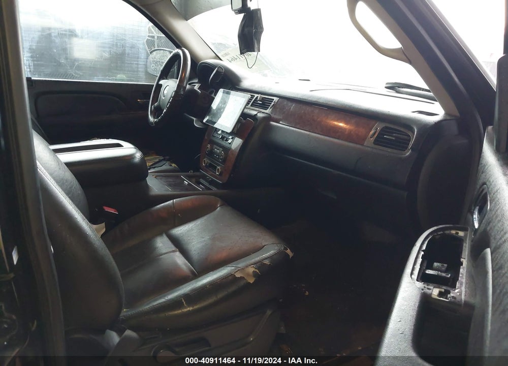2007 CHEVROLET TAHOE LT VIN: 1GNFC13J77R214055