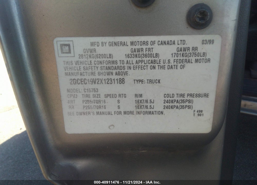 1999 CHEVROLET SILVERADO 1500 LS VIN: 2GCEC19V2X1231188
