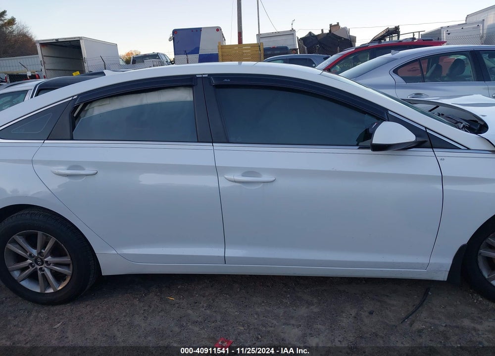 2016 HYUNDAI SONATA VIN: 5NPE24AF2GH310450