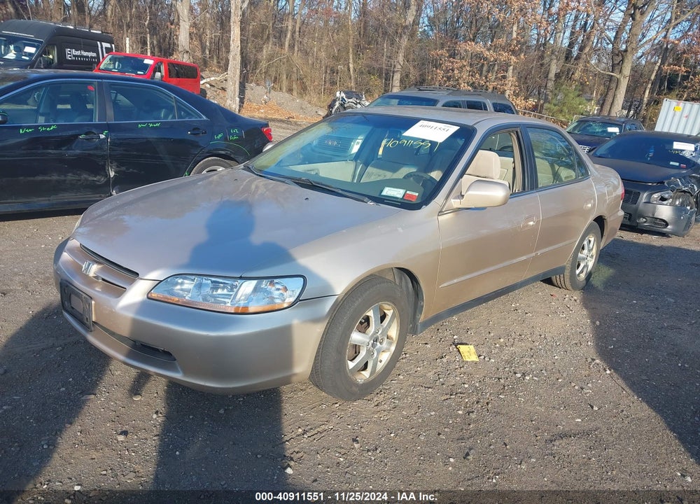 2000 HONDA ACCORD 2.3 SE VIN: JHMCG6696YC008629