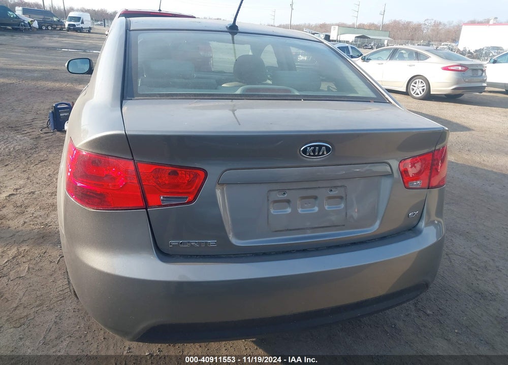 2010 KIA FORTE EX VIN: KNAFU4A29A5226397