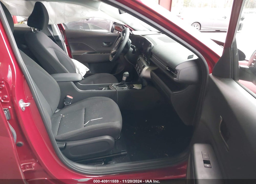 2025 HYUNDAI KONA SE VIN: KM8HACABXSU194030