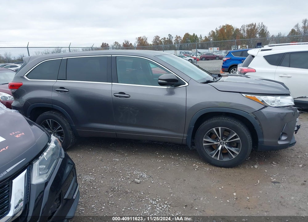 2018 TOYOTA HIGHLANDER LE VIN: 5TDBZRFH6JS908998