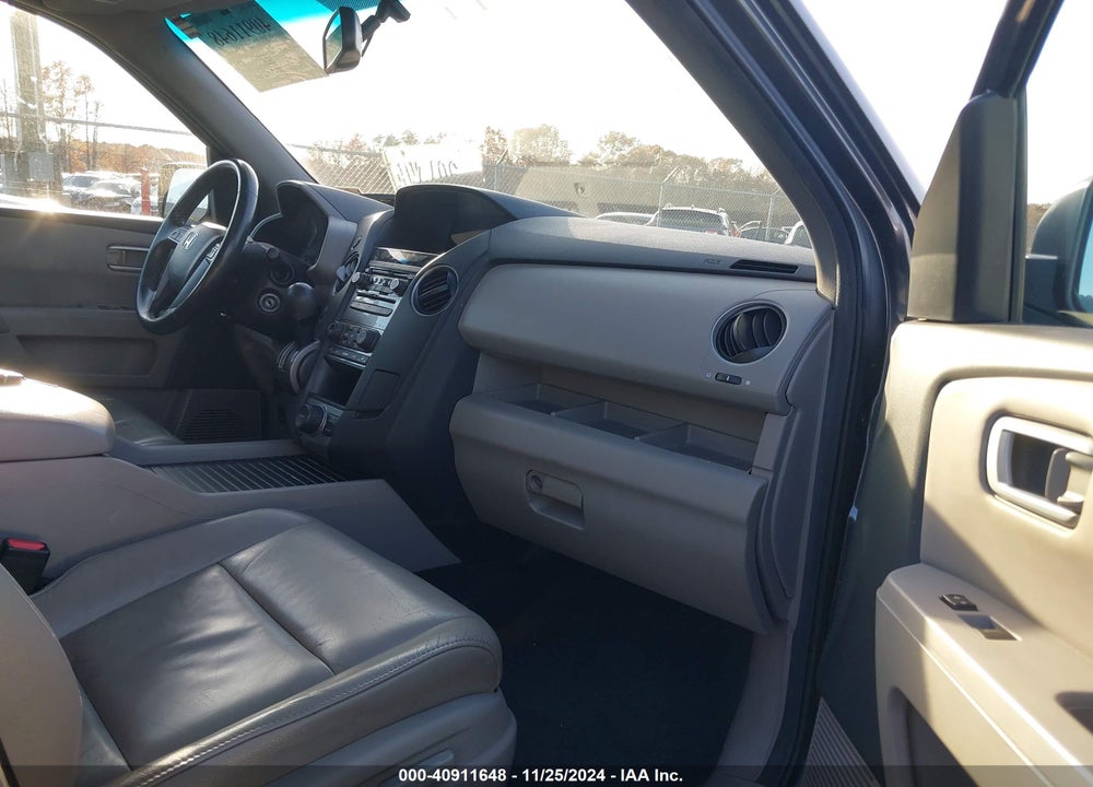 2013 HONDA PILOT EX-L VIN: 5FNYF4H67DB029374