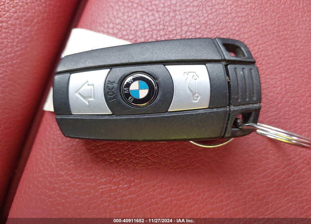 2015 BMW X1 XDRIVE28I VIN: WBAVL1C50FVY41447
