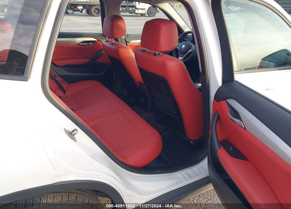 2015 BMW X1 XDRIVE28I VIN: WBAVL1C50FVY41447