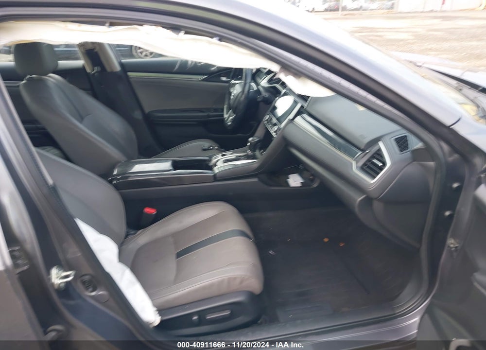 2017 HONDA CIVIC TOURING VIN: 2HGFC1F97HH635240