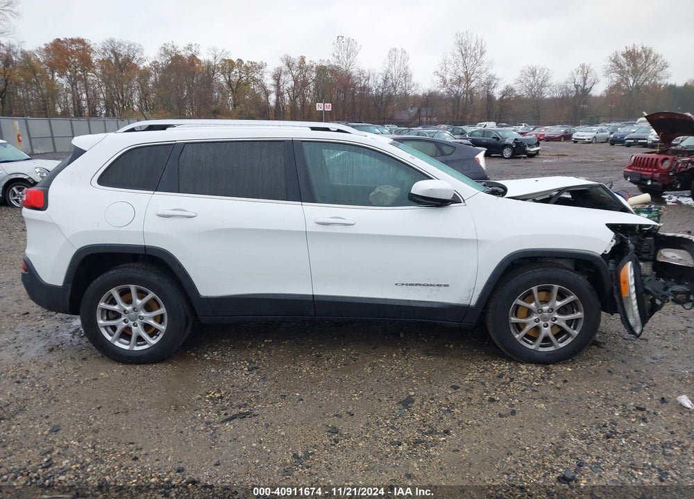 2015 JEEP CHEROKEE LATITUDE VIN: 1C4PJMCB4FW625734