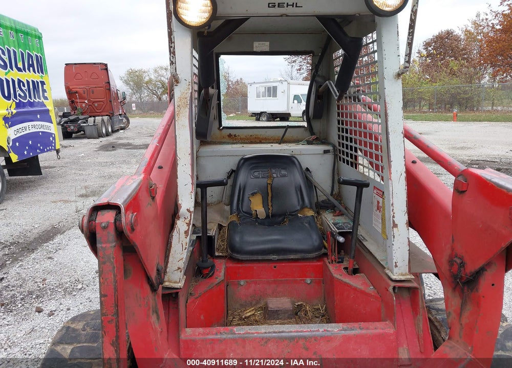 1987 GEHL SL4610 SKID STEER VIN: 5496
