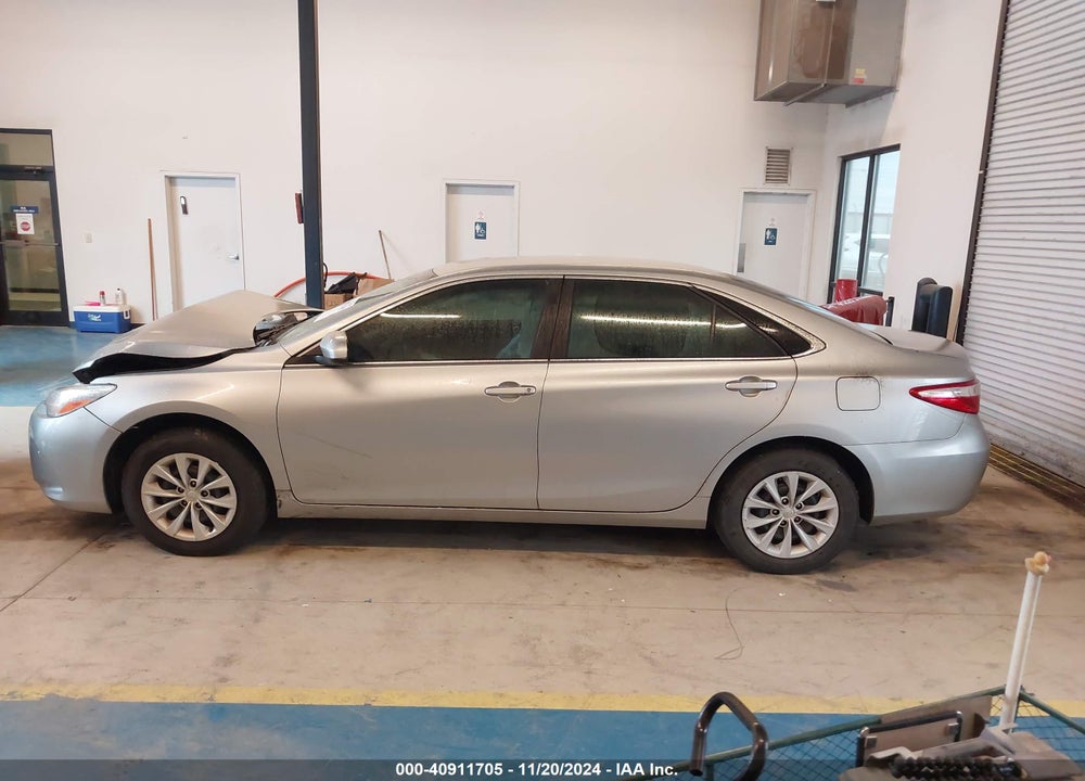 2017 TOYOTA CAMRY LE VIN: 4T1BF1FK8HU784241