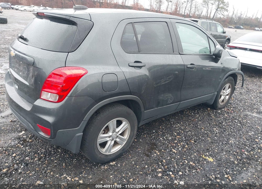 2019 CHEVROLET TRAX LS VIN: 3GNCJNSB9KL339844