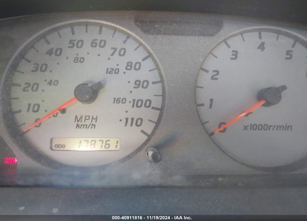 2001 NISSAN XTERRA SE VIN: 5N1ED28T01C587977
