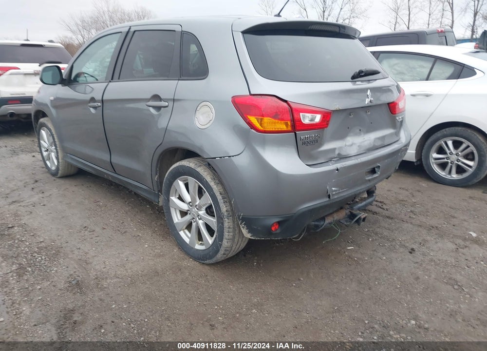 2015 MITSUBISHI OUTLANDER SPORT ES VIN: 4A4AP3AUXFE009229