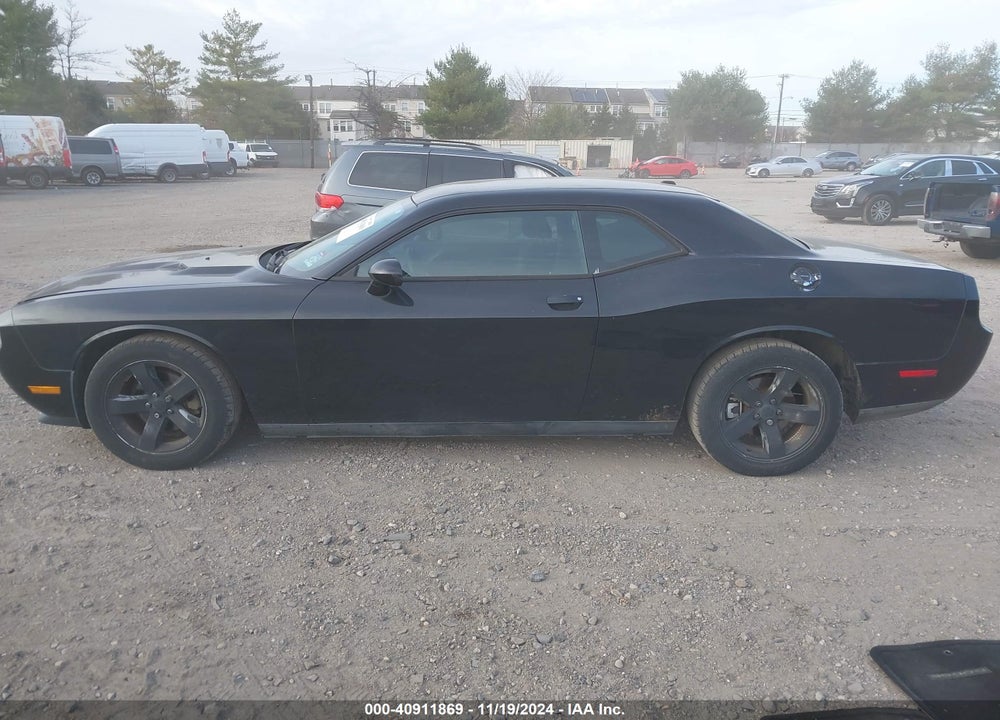 2013 DODGE CHALLENGER SXT VIN: 2C3CDYAG4DH540405