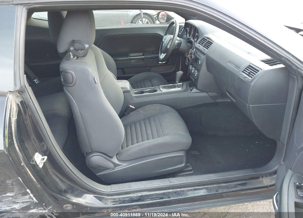 2013 DODGE CHALLENGER SXT VIN: 2C3CDYAG4DH540405