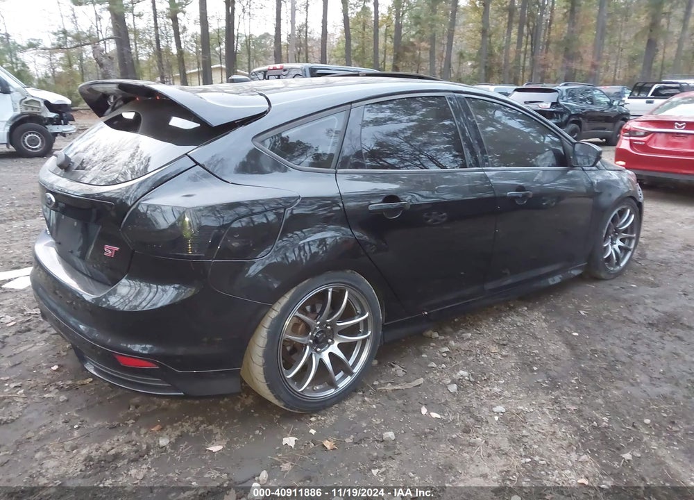 2013 FORD FOCUS ST VIN: 1FADP3L94DL241398