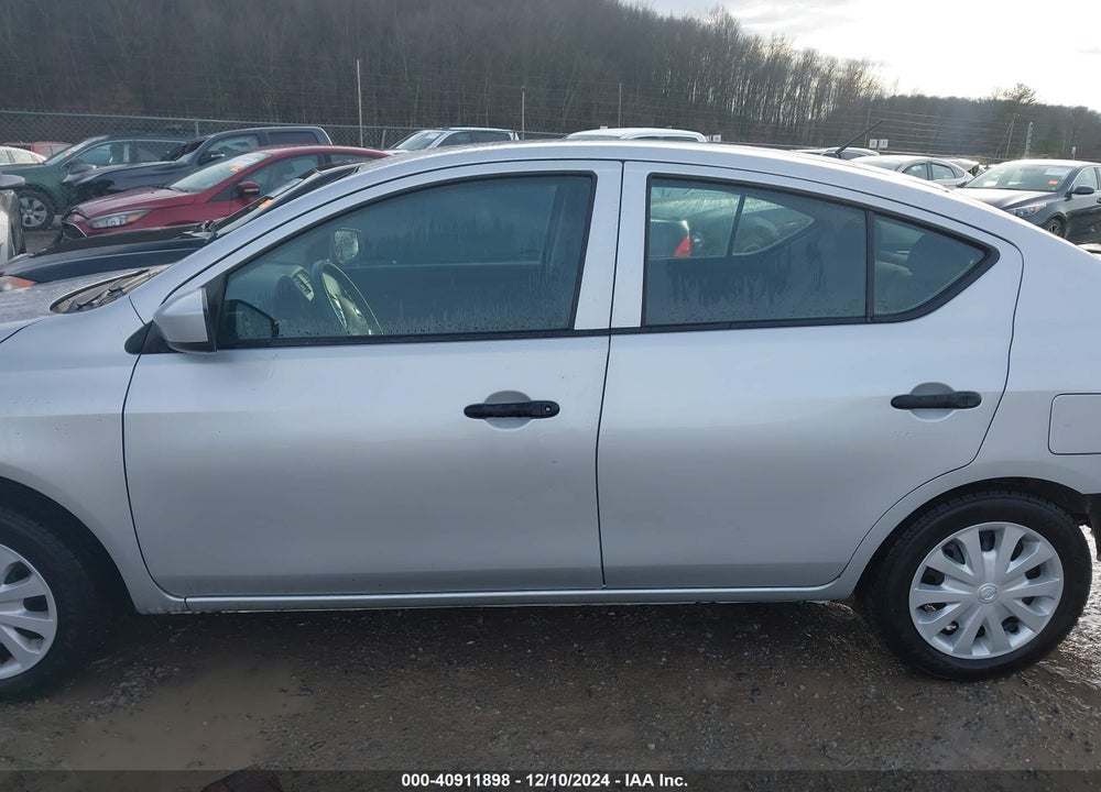 2018 NISSAN VERSA 1.6 S+ VIN: 3N1CN7APXJL888251