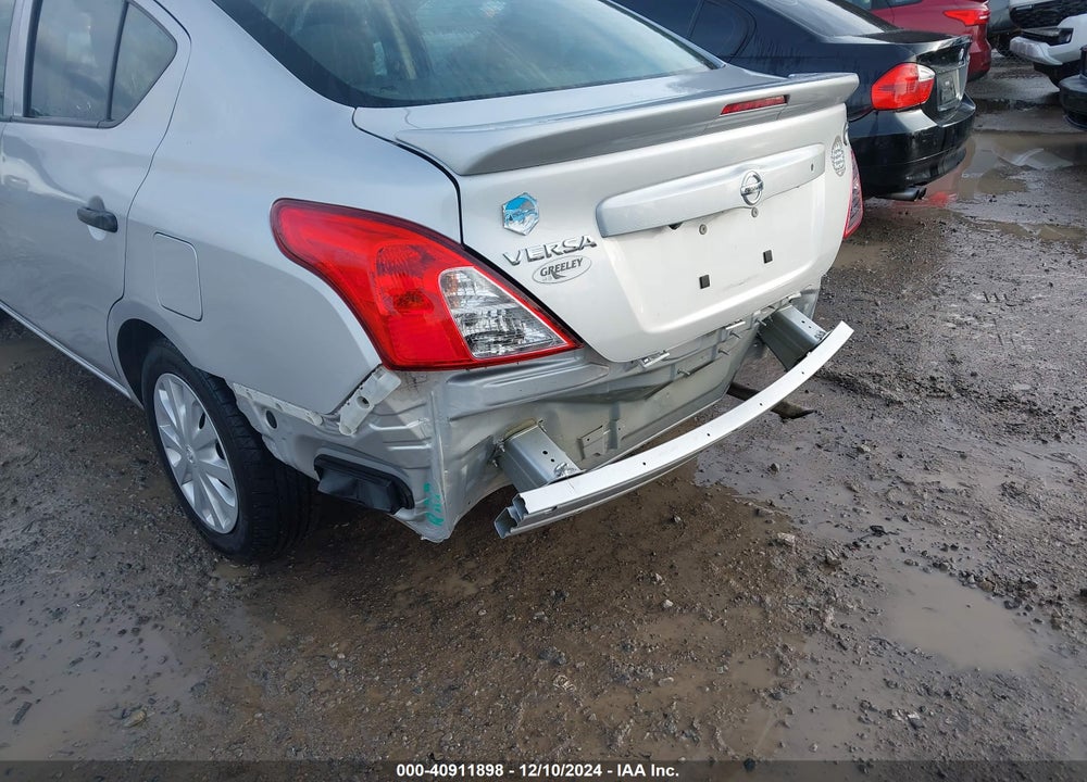 2018 NISSAN VERSA 1.6 S+ VIN: 3N1CN7APXJL888251